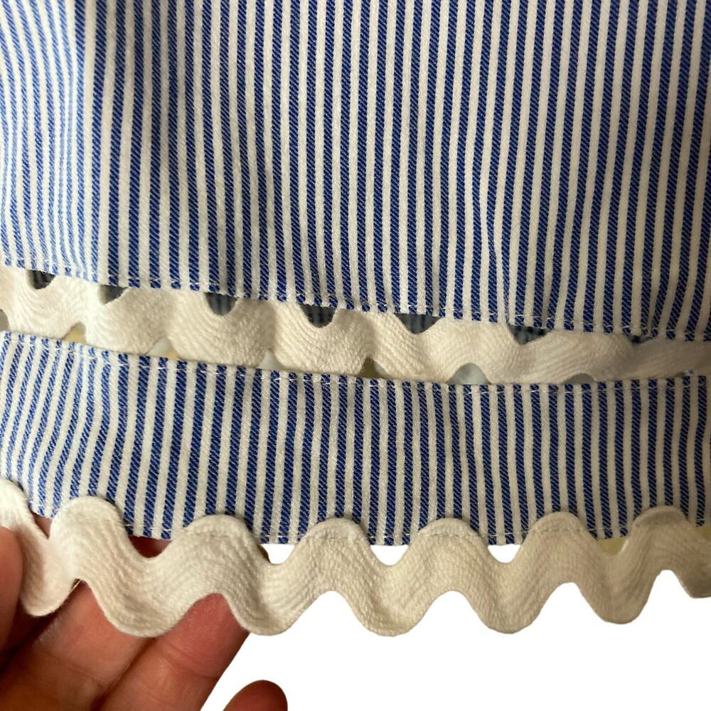 Crown & Ivy Pin Striped Skort with Ribbon Bric Brac Accent Size 4 - Picture 2 of 6
